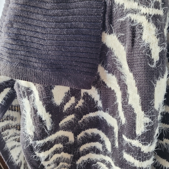 NWT Olivia m. Fuzzy Knit Shawl Collar Charcoal XL - Picture 5 of 9